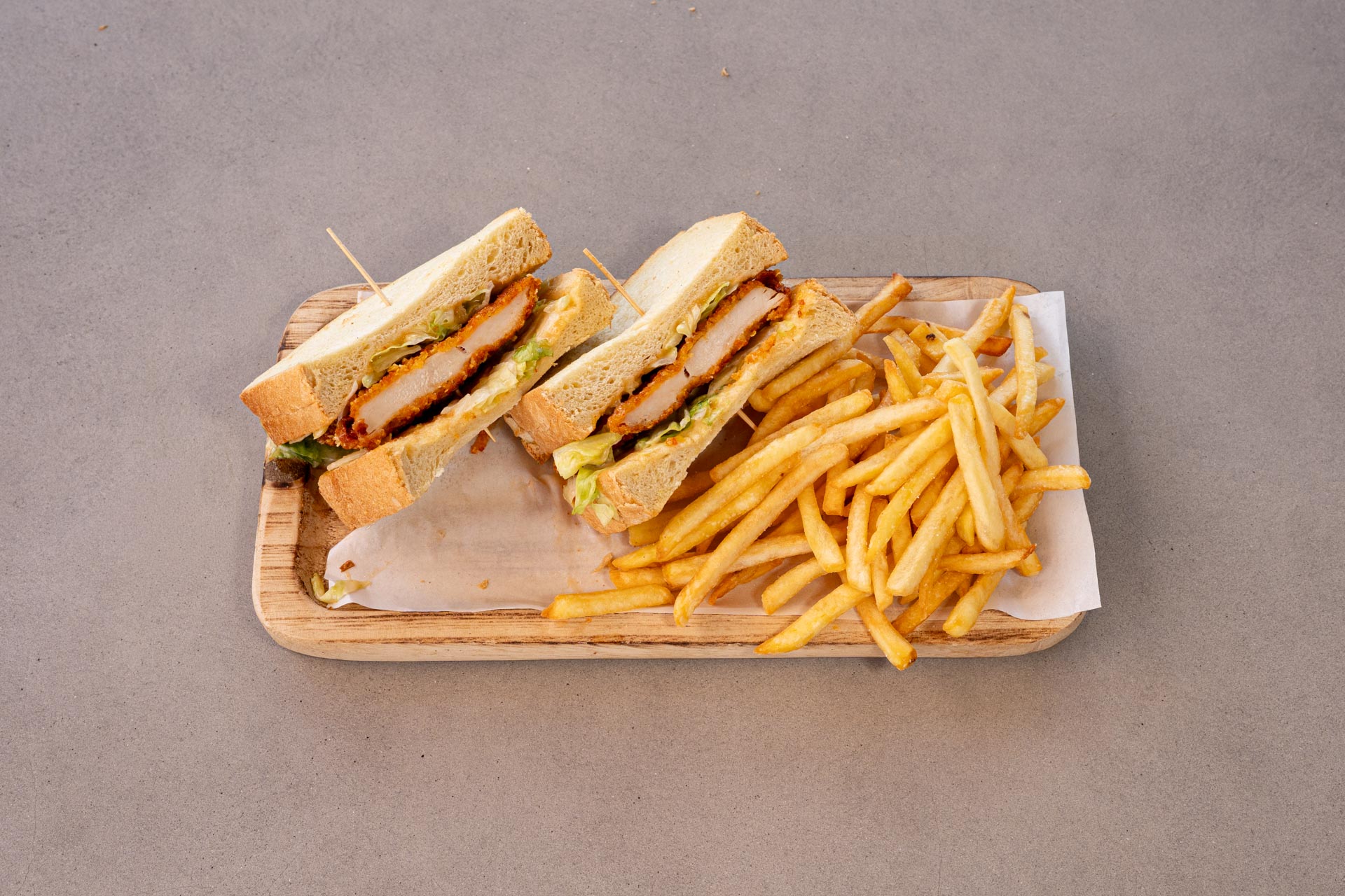 CHICKEN SANDO
